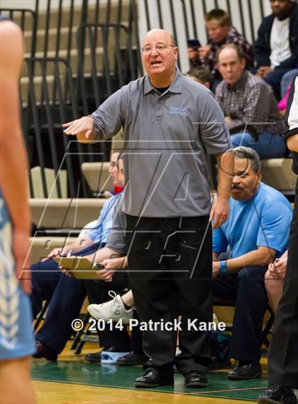 Thumbnail 2 in Yorktown vs West Potomac (Joe Cascio Holiday Classic) photogallery.