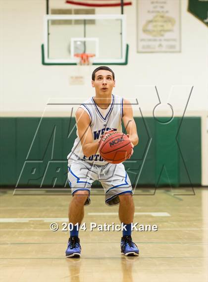 Thumbnail 1 in Yorktown vs West Potomac (Joe Cascio Holiday Classic) photogallery.