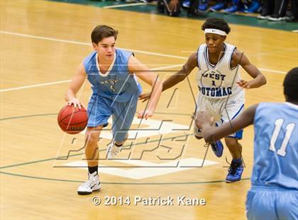 Thumbnail 2 in Yorktown vs West Potomac (Joe Cascio Holiday Classic) photogallery.