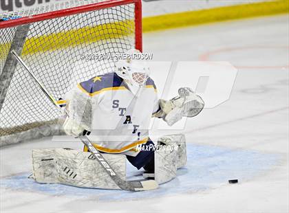 Thumbnail 3 in Poudre School District vs. Valor Christian - CHSAA 5A State Final photogallery.