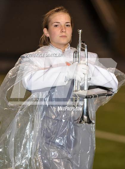 Thumbnail 1 in Mineola vs. Pottsboro (UIL 3A Division 1 Region 2 Final) photogallery.