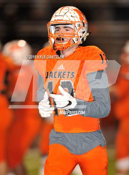 Thumbnail 2 in Mineola vs. Pottsboro (UIL 3A Division 1 Region 2 Final) photogallery.