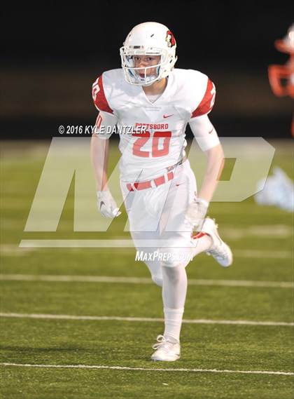 Thumbnail 1 in Mineola vs. Pottsboro (UIL 3A Division 1 Region 2 Final) photogallery.