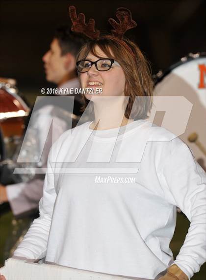 Thumbnail 3 in Mineola vs. Pottsboro (UIL 3A Division 1 Region 2 Final) photogallery.