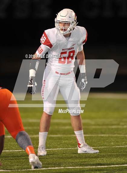 Thumbnail 1 in Mineola vs. Pottsboro (UIL 3A Division 1 Region 2 Final) photogallery.