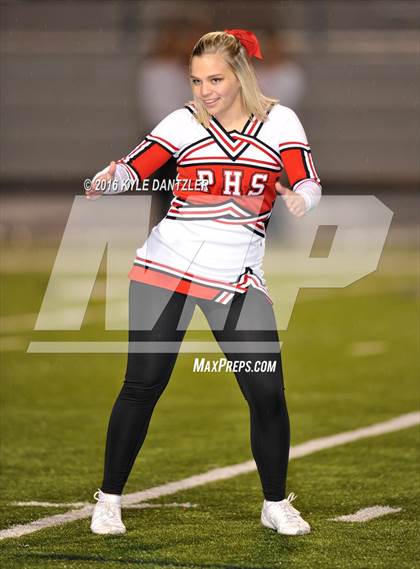 Thumbnail 3 in Mineola vs. Pottsboro (UIL 3A Division 1 Region 2 Final) photogallery.