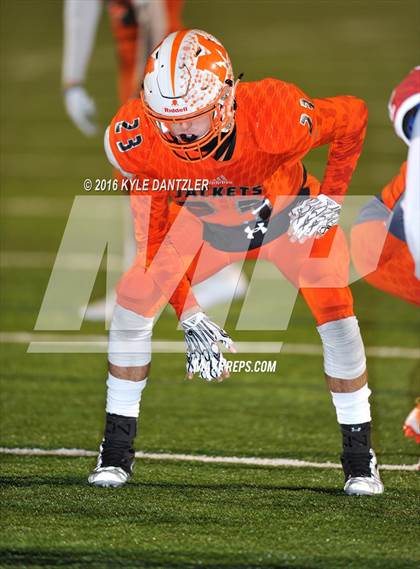 Thumbnail 2 in Mineola vs. Pottsboro (UIL 3A Division 1 Region 2 Final) photogallery.
