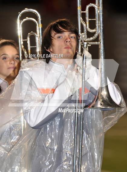 Thumbnail 2 in Mineola vs. Pottsboro (UIL 3A Division 1 Region 2 Final) photogallery.