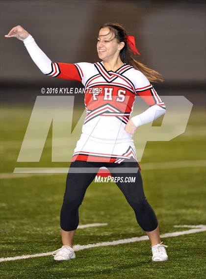 Thumbnail 2 in Mineola vs. Pottsboro (UIL 3A Division 1 Region 2 Final) photogallery.