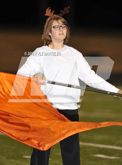 Thumbnail 2 in Mineola vs. Pottsboro (UIL 3A Division 1 Region 2 Final) photogallery.