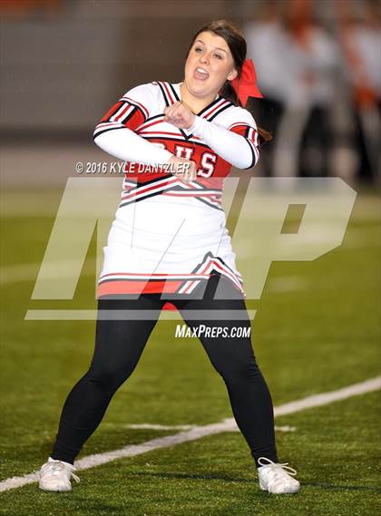 Thumbnail 1 in Mineola vs. Pottsboro (UIL 3A Division 1 Region 2 Final) photogallery.