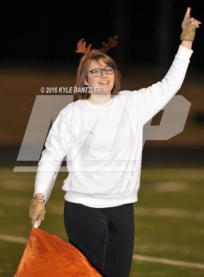 Thumbnail 3 in Mineola vs. Pottsboro (UIL 3A Division 1 Region 2 Final) photogallery.