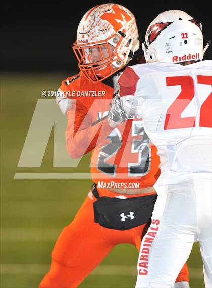 Thumbnail 3 in Mineola vs. Pottsboro (UIL 3A Division 1 Region 2 Final) photogallery.