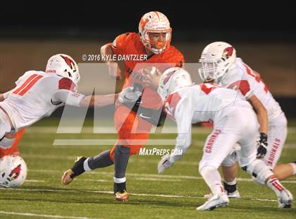 Thumbnail 3 in Mineola vs. Pottsboro (UIL 3A Division 1 Region 2 Final) photogallery.