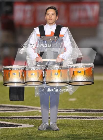 Thumbnail 3 in Mineola vs. Pottsboro (UIL 3A Division 1 Region 2 Final) photogallery.
