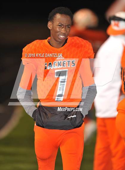 Thumbnail 3 in Mineola vs. Pottsboro (UIL 3A Division 1 Region 2 Final) photogallery.