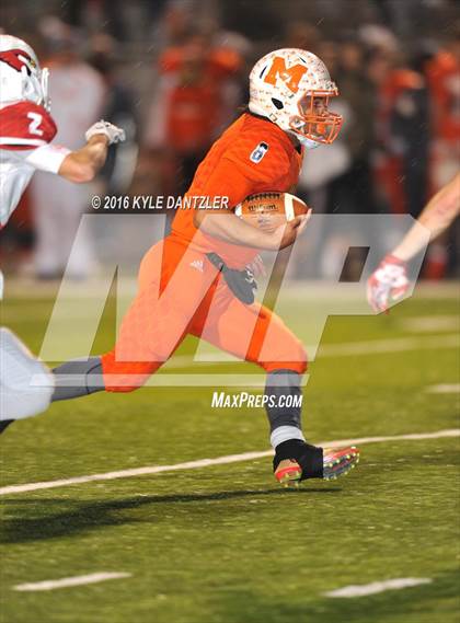 Thumbnail 3 in Mineola vs. Pottsboro (UIL 3A Division 1 Region 2 Final) photogallery.