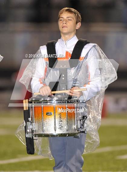 Thumbnail 3 in Mineola vs. Pottsboro (UIL 3A Division 1 Region 2 Final) photogallery.