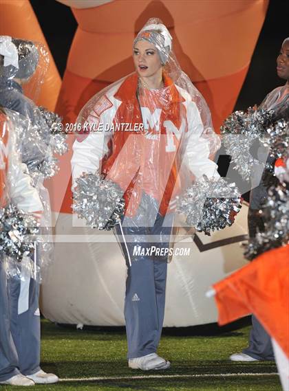 Thumbnail 2 in Mineola vs. Pottsboro (UIL 3A Division 1 Region 2 Final) photogallery.