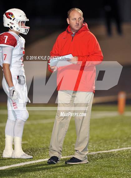 Thumbnail 2 in Mineola vs. Pottsboro (UIL 3A Division 1 Region 2 Final) photogallery.