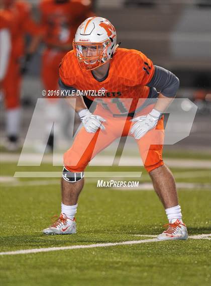Thumbnail 2 in Mineola vs. Pottsboro (UIL 3A Division 1 Region 2 Final) photogallery.