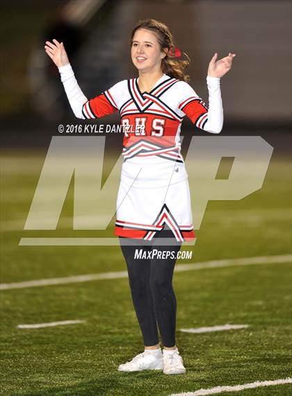 Thumbnail 2 in Mineola vs. Pottsboro (UIL 3A Division 1 Region 2 Final) photogallery.