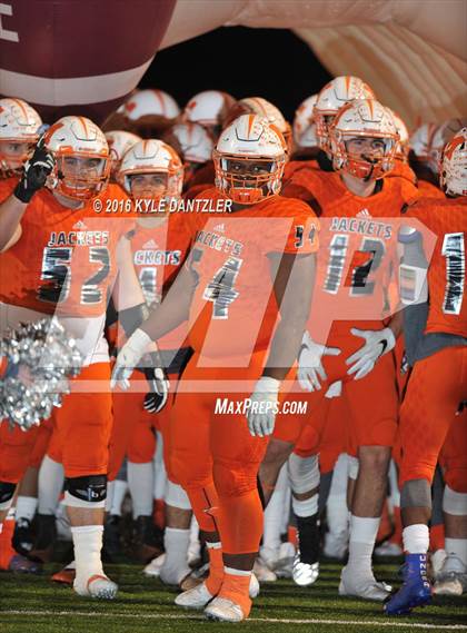 Thumbnail 1 in Mineola vs. Pottsboro (UIL 3A Division 1 Region 2 Final) photogallery.