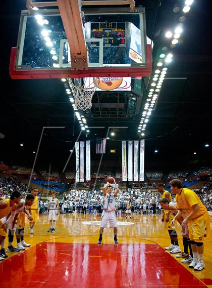 Thumbnail 2 in  Clovis West vs. Bullard (CS CIF D1 Final) photogallery.