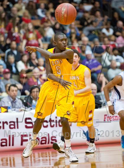 Thumbnail 1 in  Clovis West vs. Bullard (CS CIF D1 Final) photogallery.