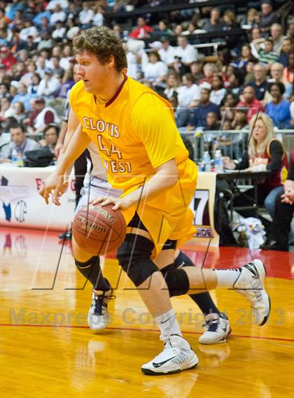 Thumbnail 1 in  Clovis West vs. Bullard (CS CIF D1 Final) photogallery.