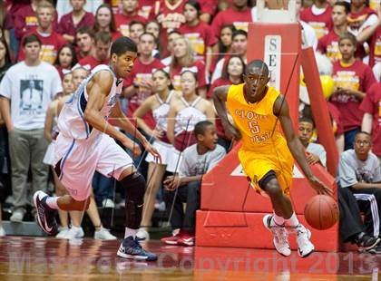 Thumbnail 3 in  Clovis West vs. Bullard (CS CIF D1 Final) photogallery.