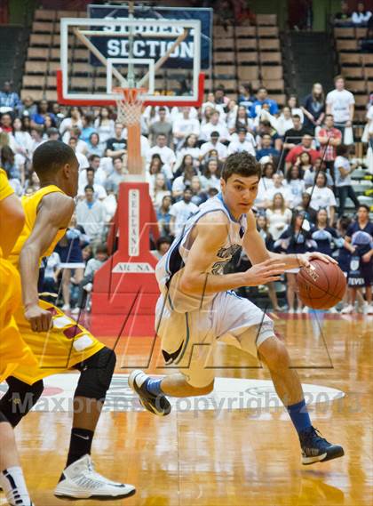 Thumbnail 3 in  Clovis West vs. Bullard (CS CIF D1 Final) photogallery.