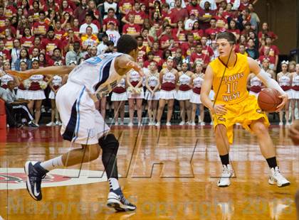 Thumbnail 3 in  Clovis West vs. Bullard (CS CIF D1 Final) photogallery.