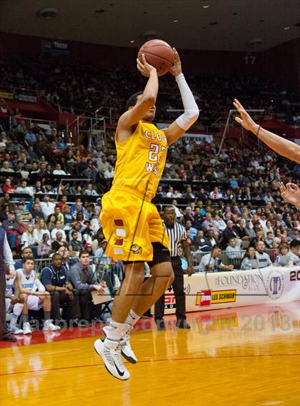 Thumbnail 3 in  Clovis West vs. Bullard (CS CIF D1 Final) photogallery.