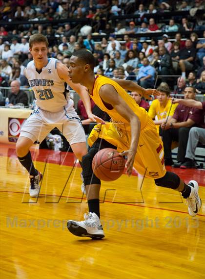 Thumbnail 3 in  Clovis West vs. Bullard (CS CIF D1 Final) photogallery.