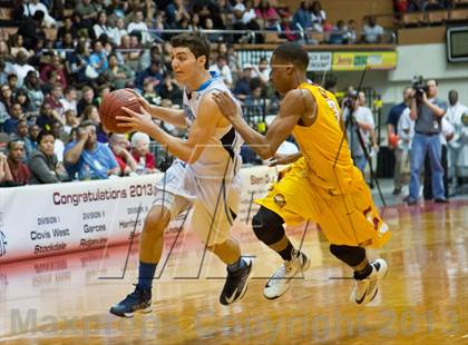 Thumbnail 1 in  Clovis West vs. Bullard (CS CIF D1 Final) photogallery.