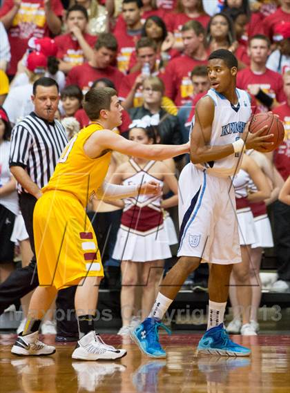Thumbnail 2 in  Clovis West vs. Bullard (CS CIF D1 Final) photogallery.