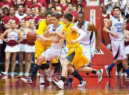 Thumbnail 1 in  Clovis West vs. Bullard (CS CIF D1 Final) photogallery.