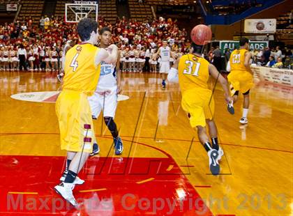 Thumbnail 2 in  Clovis West vs. Bullard (CS CIF D1 Final) photogallery.