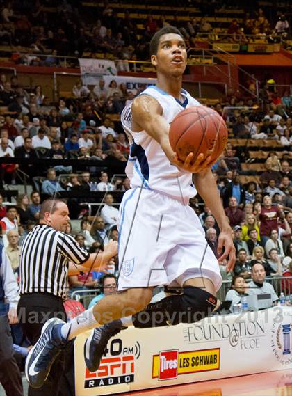 Thumbnail 3 in  Clovis West vs. Bullard (CS CIF D1 Final) photogallery.