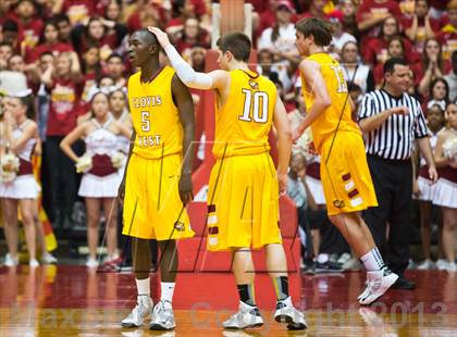 Thumbnail 3 in  Clovis West vs. Bullard (CS CIF D1 Final) photogallery.