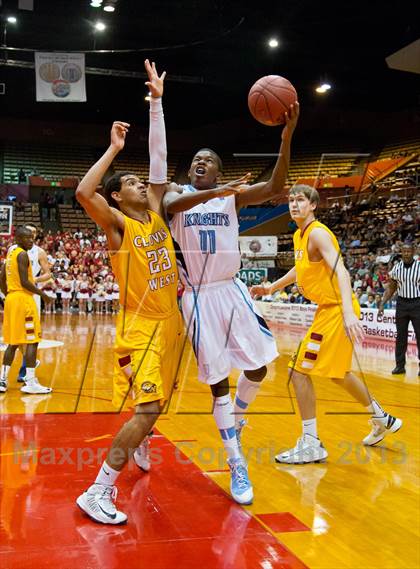 Thumbnail 3 in  Clovis West vs. Bullard (CS CIF D1 Final) photogallery.