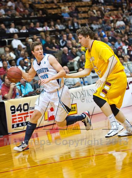 Thumbnail 3 in  Clovis West vs. Bullard (CS CIF D1 Final) photogallery.