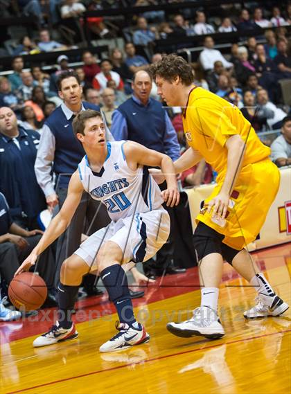 Thumbnail 1 in  Clovis West vs. Bullard (CS CIF D1 Final) photogallery.