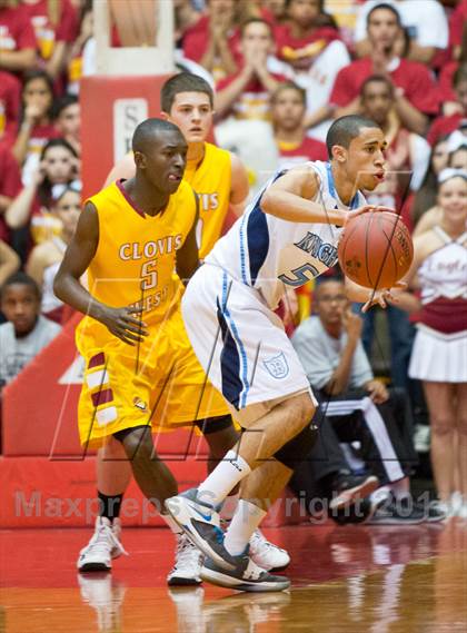 Thumbnail 2 in  Clovis West vs. Bullard (CS CIF D1 Final) photogallery.