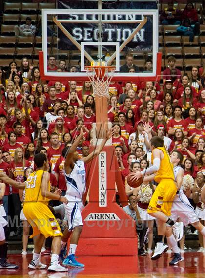 Thumbnail 3 in  Clovis West vs. Bullard (CS CIF D1 Final) photogallery.