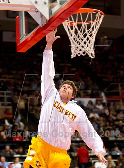 Thumbnail 1 in  Clovis West vs. Bullard (CS CIF D1 Final) photogallery.