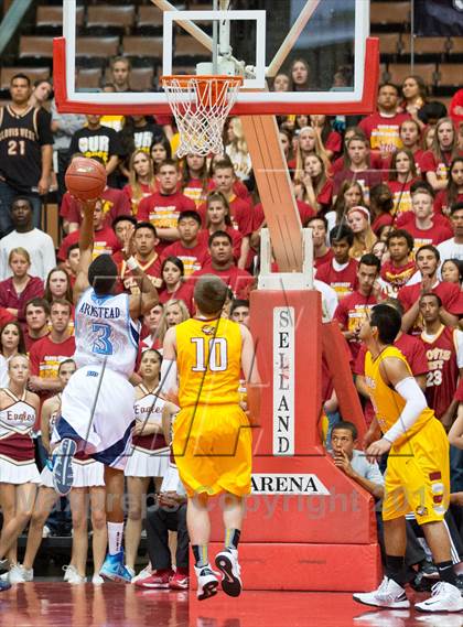 Thumbnail 3 in  Clovis West vs. Bullard (CS CIF D1 Final) photogallery.