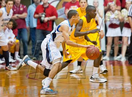 Thumbnail 3 in  Clovis West vs. Bullard (CS CIF D1 Final) photogallery.
