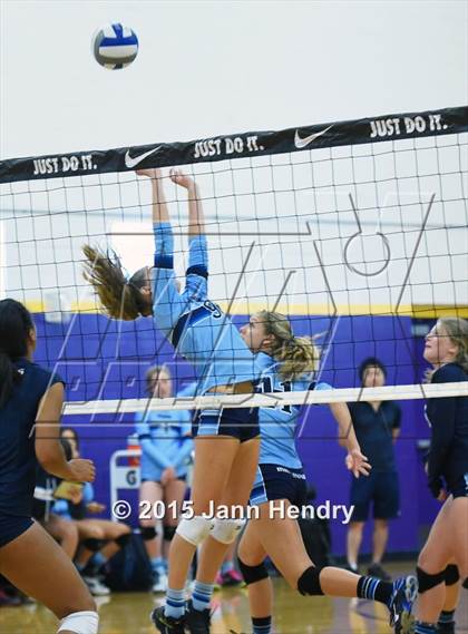 Thumbnail 3 in Marymount vs Valley Christian (Durango Fall Classic) photogallery.